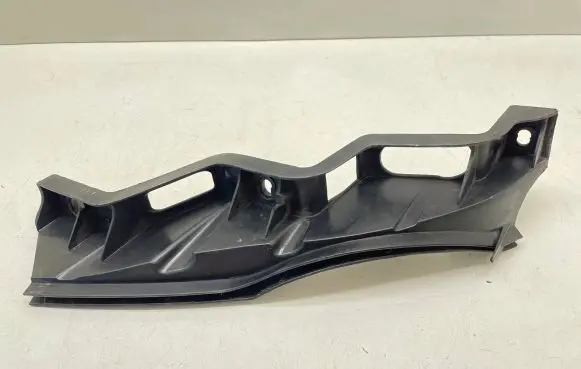 Volkswagen PASSAT B6 Front bumper mounting bracket 3C0807890