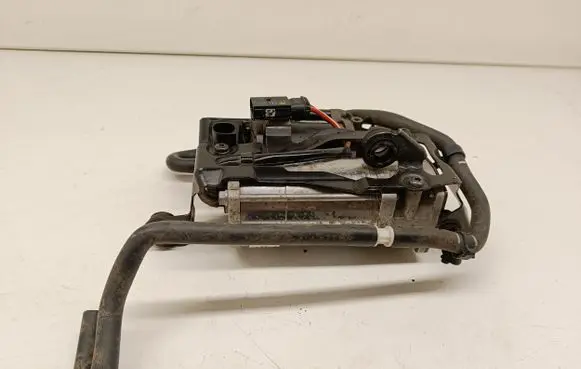 Mercedes-Benz EQC Air suspension compressor/pump A2133200004