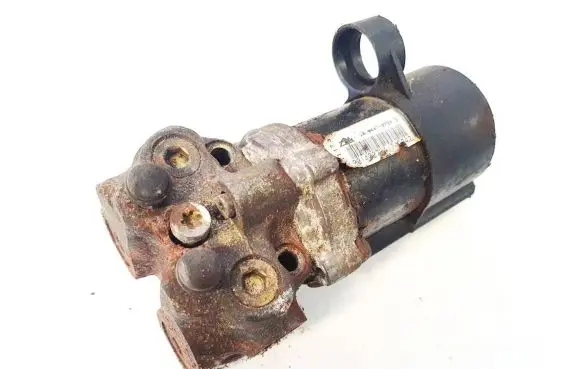 Volkswagen PASSAT B4 ABS Pump 10044707243 10.0447-0724.3