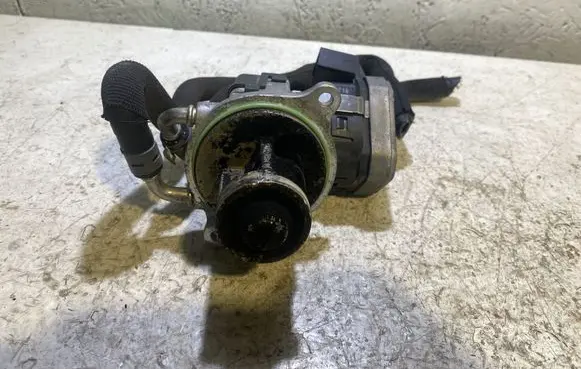 Mercedes-Benz CLK A209 C209 EGR valve 00005320C5 109315 AC5102110566