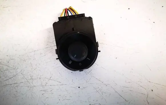 Opel Astra J Wing mirror switch 13271827