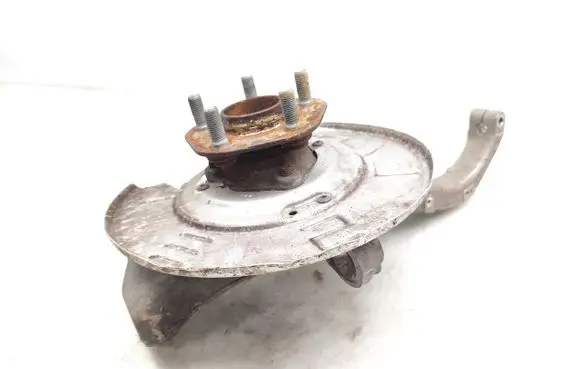 Front wheel hub