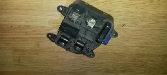 Subaru Outback Electric window control switch