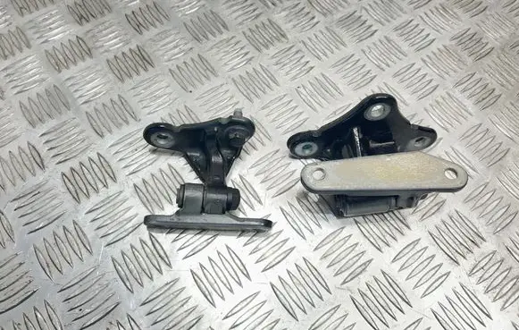 Mercedes-Benz ML W164 Front door hinge set 