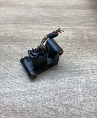 BMW 5 E60 E61 Airbag deployment crash/impact sensor 6977398