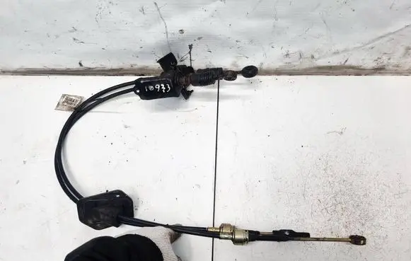 Nissan Primera Gear shift cable linkage 