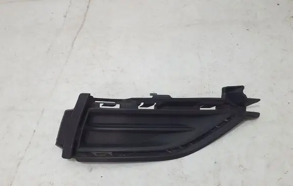 Volkswagen Golf VII Front tow hook cap/cover 5G0853212G