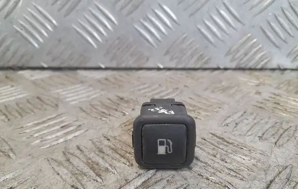 Volkswagen Bora Fuel tank opening switch 3B0959833A