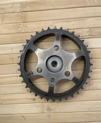 Mercedes-Benz E W211 Timing chain sprocket A6110520601