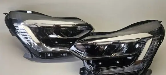 Renault Captur II Headlight/headlamp 260608054R 260104095R R140
