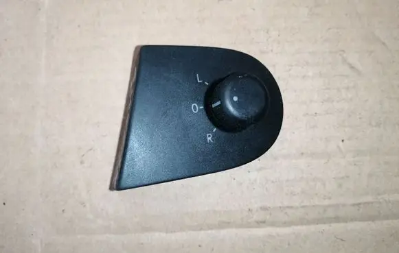 Volkswagen Sharan Wing mirror switch 7M3959565A