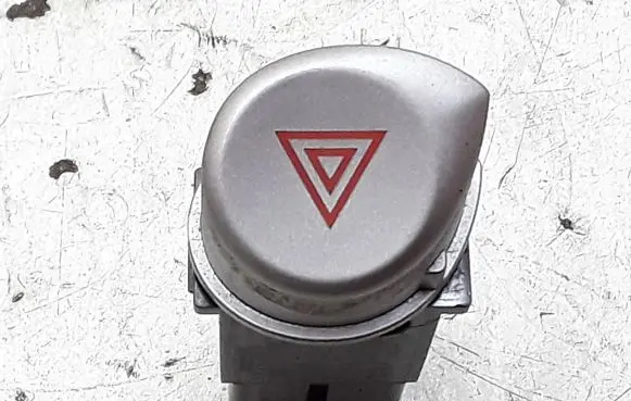 Hyundai i20 (PB PBT) Hazard light switch 864w01404