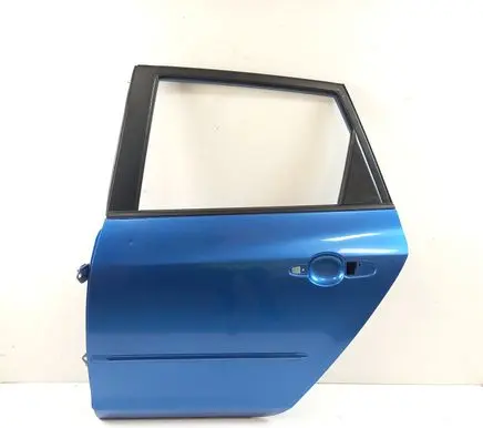 Mazda 3 I Rear door