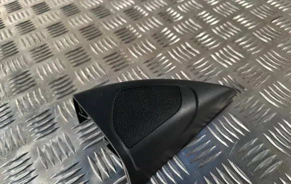 Volvo V60 Front door high frequency speaker 30781068