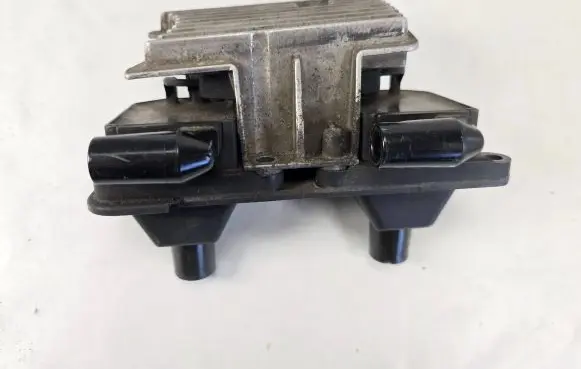 Audi A4 S4 B5 8D Ignition amplifier control unit 