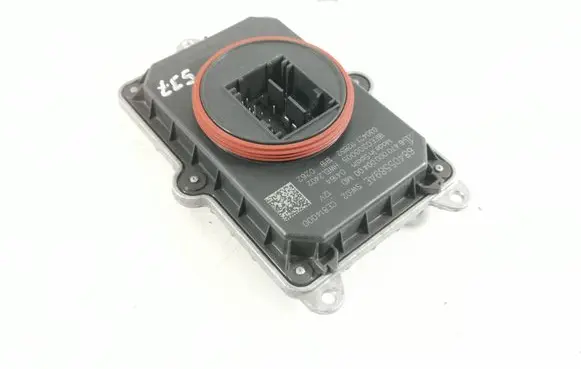 Jeep Grand Cherokee WL Light module LCM 68405589AE
