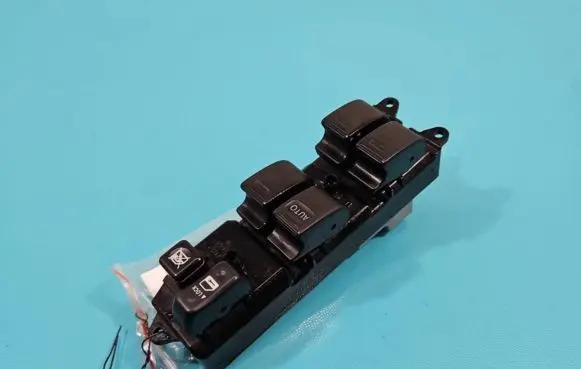 Toyota Prius (XW20) Electric window control switch 84820-47050 IMPRK1391896