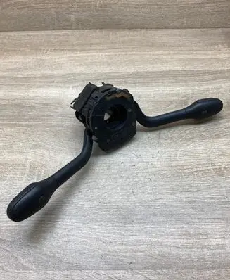 Volkswagen Golf III Wiper turn signal indicator stalk/switch 1H6953503F