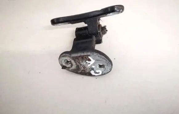 Volvo V50 Rear door lower hinge