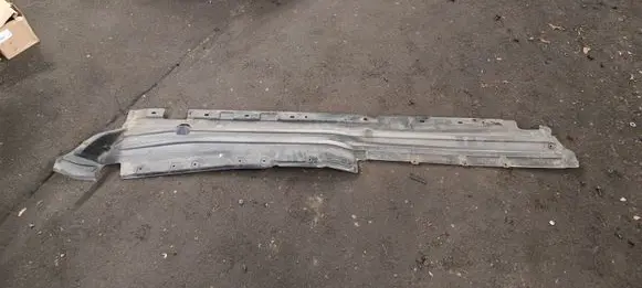 BMW X5 E53 Center/middle under tray cover 51718402438