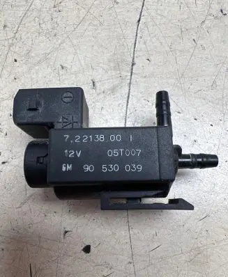 Opel Zafira A Turbo solenoid valve 90530039 05T007 72213800