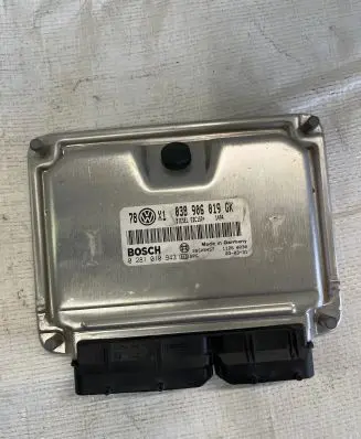 Volkswagen PASSAT B5.5 Engine control unit/module 038906019GK 28SA5457 0281010943