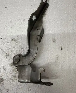 Toyota Avensis T250 Front door upper hinge 