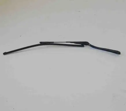 BMW 3 E90 E91 Windshield/front glass wiper blade 7253386