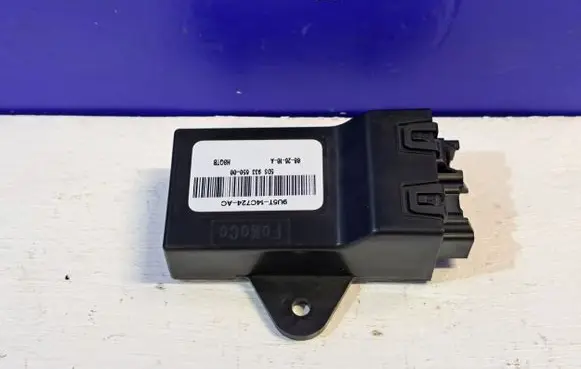 Lincoln Navigator Seat heating relay 9U5T14C724AC