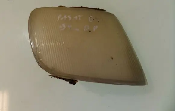 Volkswagen PASSAT B4 Front indicator light 144570