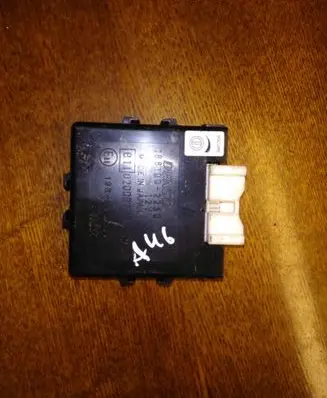 Toyota Corolla Verso E121 Parking PDC control unit/module 1881002260