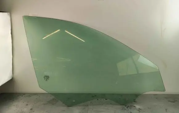 Volvo XC60 Front door window glass four-door 32244871 31424753 32368734