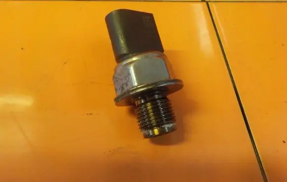 Ford Transit Fuel pressure sensor 55PP40
