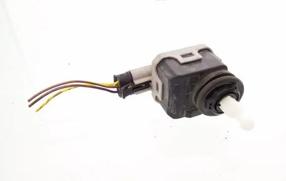Headlight level adjustment motor