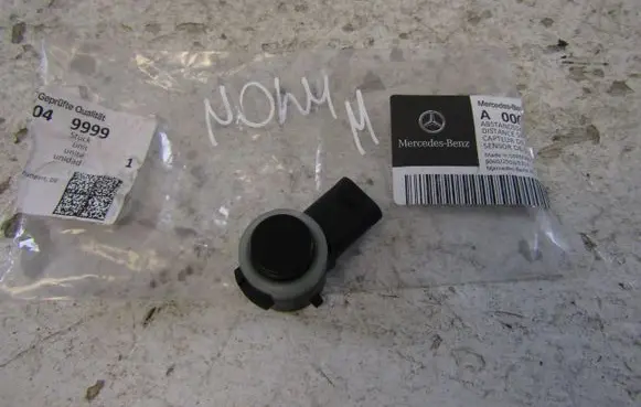 Mercedes-Benz B W246 W242 Parking PDC sensor A0009055504