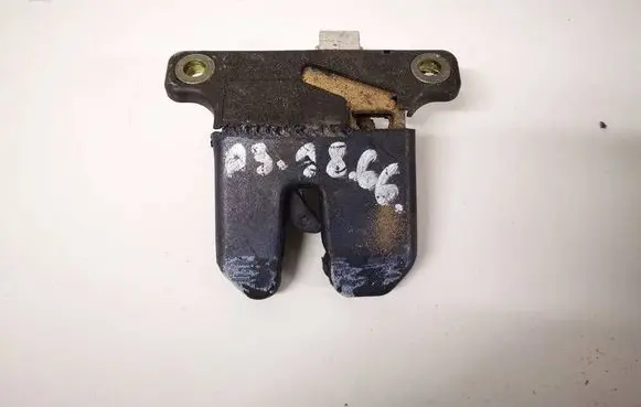 Audi A3 S3 8L Tailgate/trunk/boot lock/catch/latch 8l0827505f