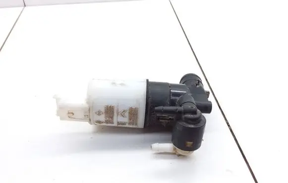 Peugeot 207 CC Windscreen/windshield washer pump 9641553880 9641553980