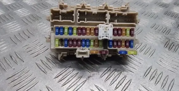 Nissan Qashqai Fuse module 4EB0A