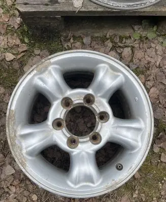 Nissan Terrano R15 alloy rim 7F100