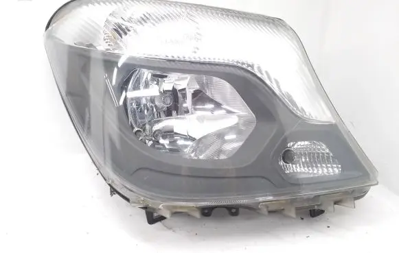 Mercedes-Benz Sprinter W906 Headlight/headlamp A9068202661