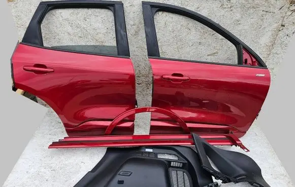 Ford Kuga III Front door 