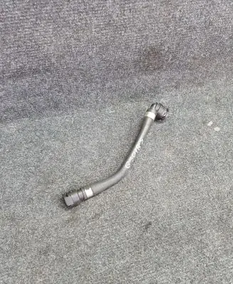 BMW 5 G30 G31 Engine coolant pipe/hose 8572907