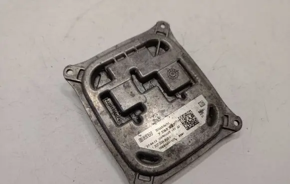BMW 3 E92 E93 Headlight part 7263087 63117263087