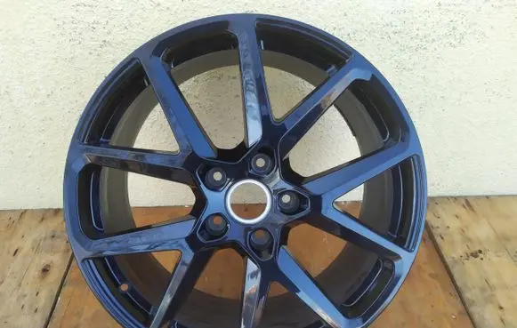 Porsche Panamera (976) R21 alloy rim 976601025M
