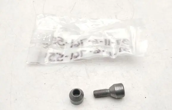 Rolls-Royce Ghost I Nuts/bolts 6761553