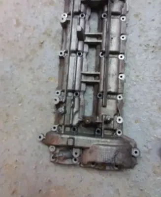Jeep Grand Cherokee (WK) Rocker cam cover 