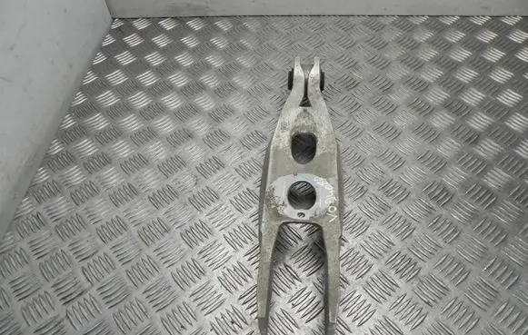 Audi A5 8T 8F EGR valve cooler bracket 8W0505311H