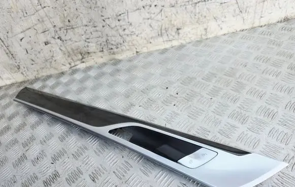 BMW 7 G11 G12 Front door trim bar 7464679