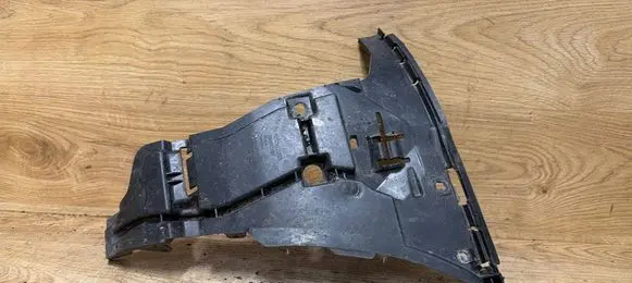 Volvo V70 Front bumper mounting bracket 08693181