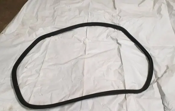 Dodge Durango III Loading door rubber seal (on body) 